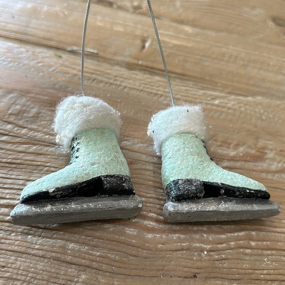 Ice Skate Ornaments Bundle of 9 - Picture 12 of 17